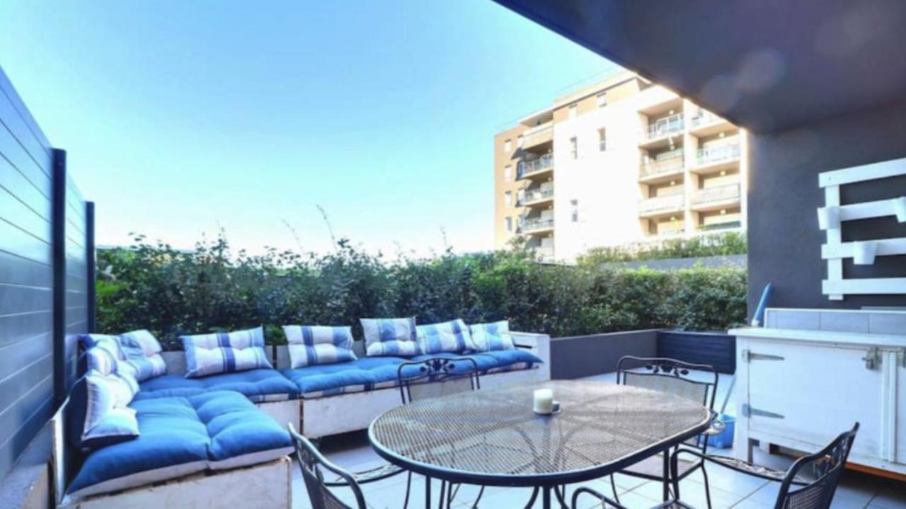 Appartement Spacieux Avec Grande Terrasse Marseille Exterior photo